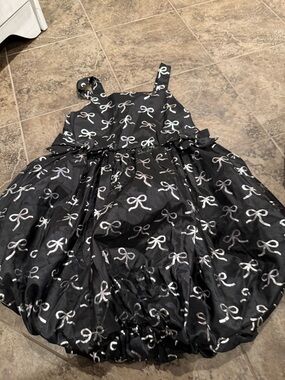 ❤️‍🔥Audrey Camille Black with silver Bow dress
